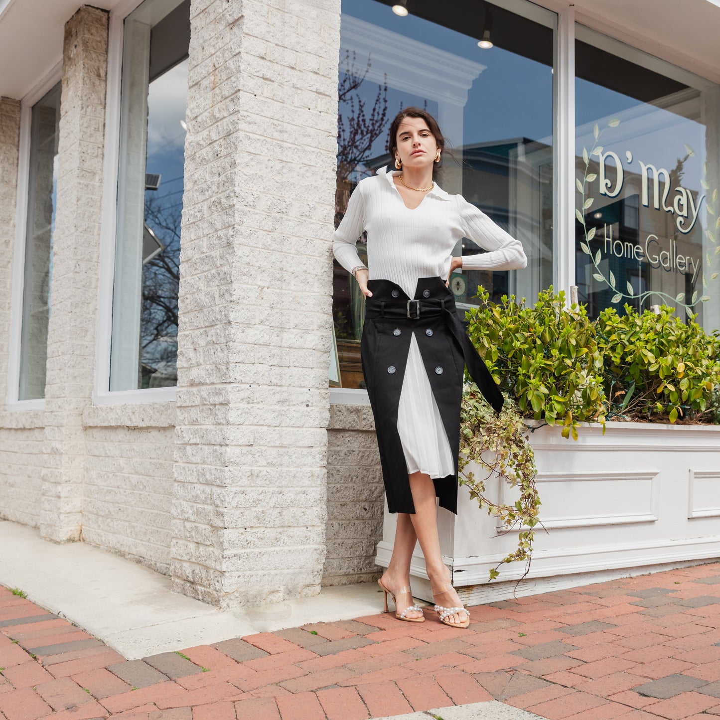 Corolla Skirt Black